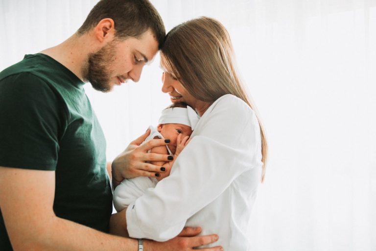 2026년 신생아특례대출, 맞벌이 2억원 시대! 소득 완화로 열린 최저금리 기회